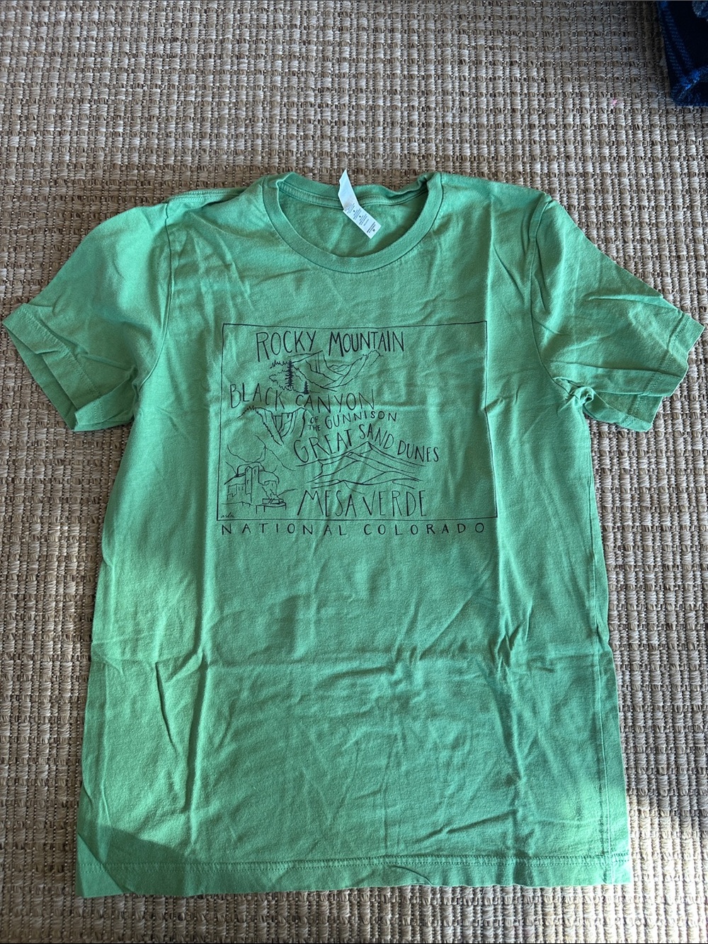 Green National Parks Graphic Tee - Rocky Mountain / Mesa Verde